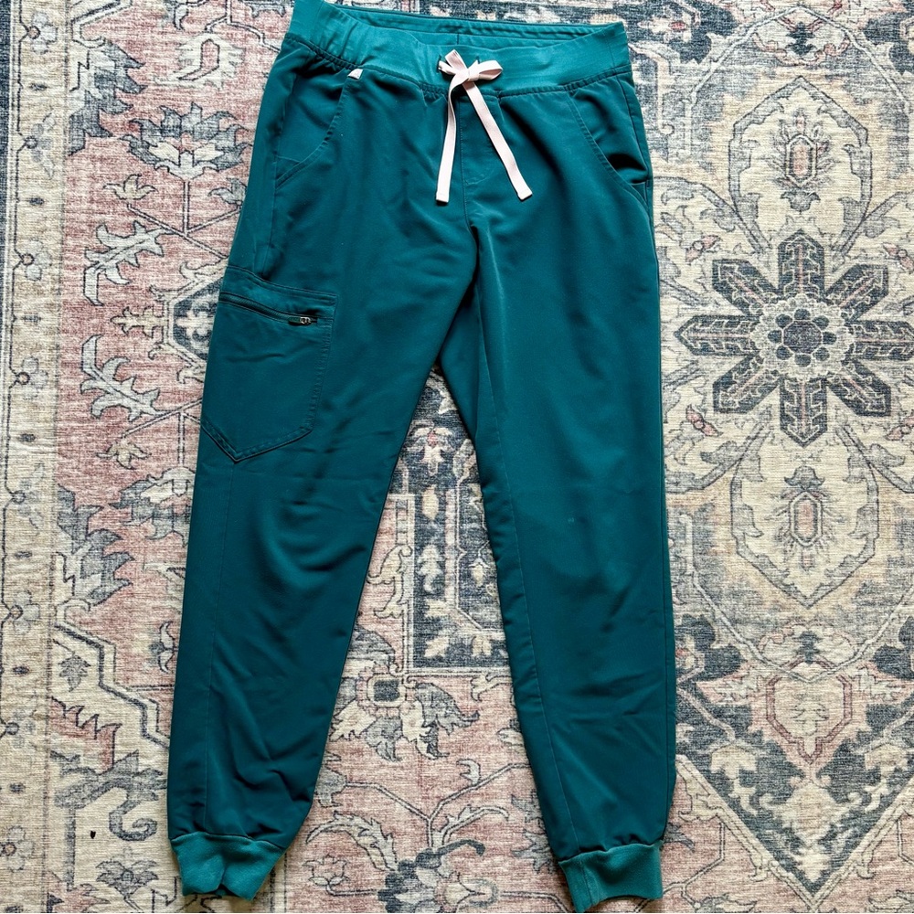 🦋💗 FIGS Caribbean Blue Zamora Jogger, sz. Small 💗🦋